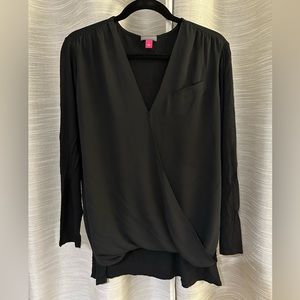 Vince Camuto black v neck long sleeve blouse size L